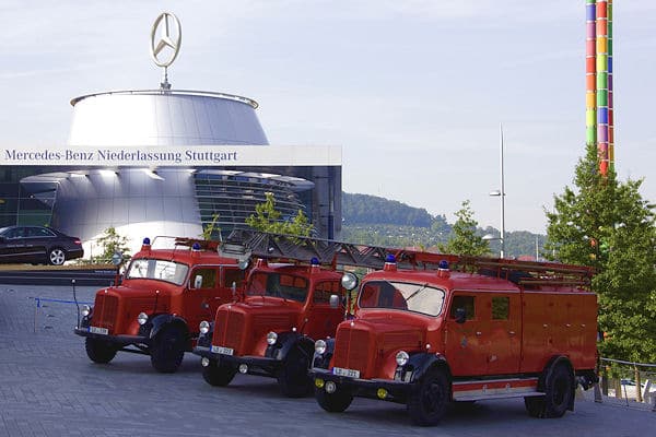 Auch Oldtimer gibt es bei der "Woche der Helfer" im Mercedes-Museum zu sehen. Foto: Mercedes-Benz 