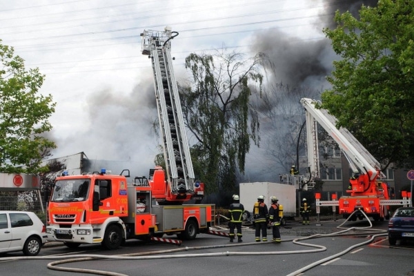 Brand-Hamburg1-10-07-2011.jpg Brand-Hamburg1-10-07-2011.jpg