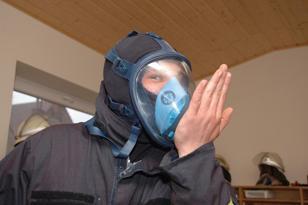 Flammschutzhaube_Feuerwehr_PSA_Persönliche Schutzausrüstung_Einsatz_Innenangriff_Sicherheit_III