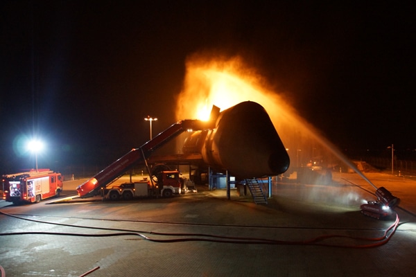 Symbolbild Flughafenfeuerwehr. Foto: Jan-Erik Hegemann