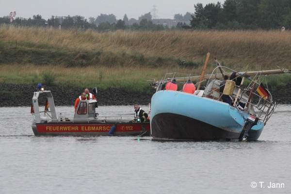 Einsatz Boot auf Grund gelaufen