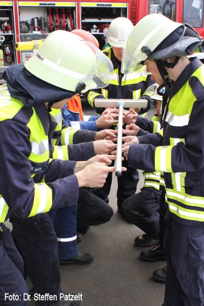 Feuerwehr_Uebung_Teamwork_02