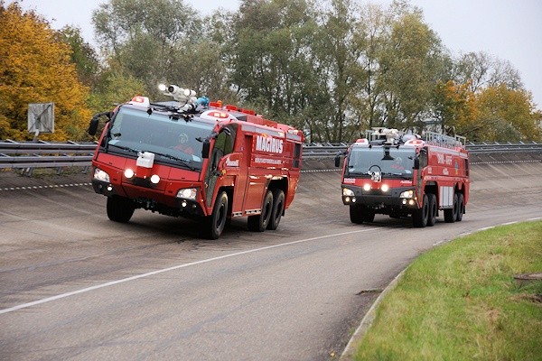 Flughafenlöschfahrzeuge von Iveco Magirus. Foto: Hegemann