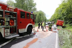 Unfall mit einem Fahrzeug der Feuerwehr Mühlacker. Foto: 7aktuell.de/Hasenhuendl
