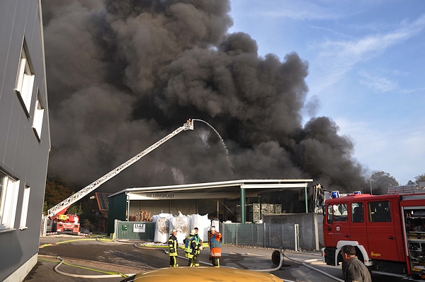 Dieser Brand bei Welzheim verursachte einen Schaden von rund zwei Millionen Euro. Foto: Andreas Rosar