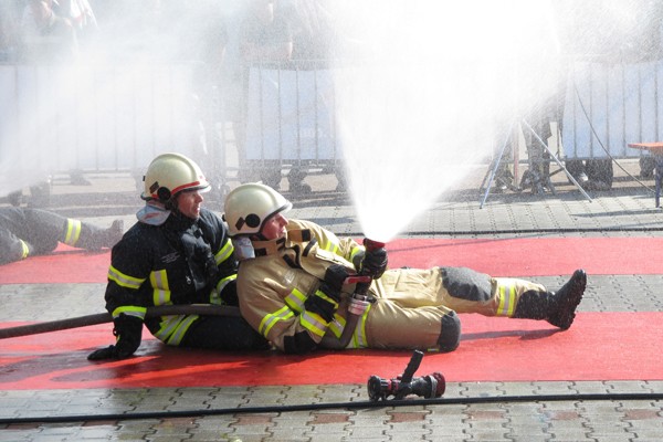 Überhose_Feuerwehr_PSA_Persönliche Schutzausrüstung_Einsatzkleidung_III