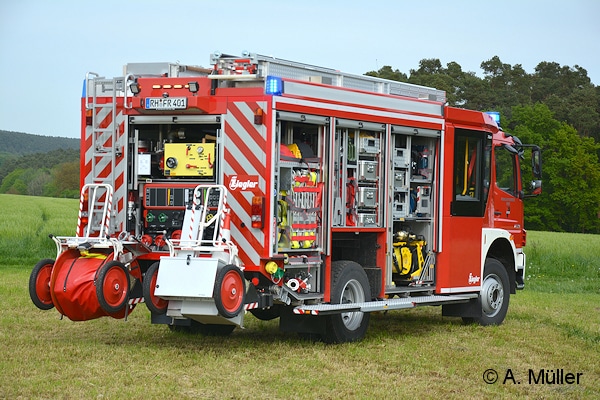 Im Heck ist eine FPN 10-2000 eingebaut. Die Schaummittelzumischung erfolgt über eine Druckzumischanlage Firedos FD 1000/0,3-3APP-F, die über der Pumpe montiert ist. Foto: A. Müller