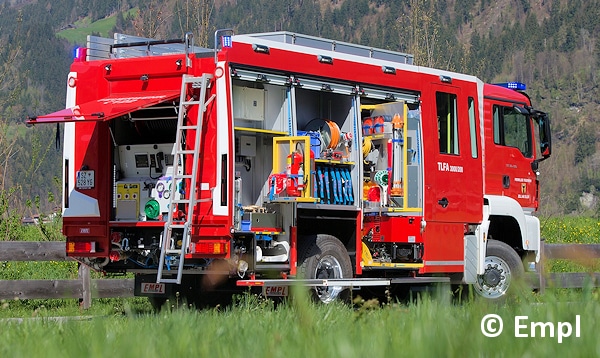 Neben 3.000 Liter Löschwasser hat der 18-Tonner auch 140 Liter CLass A-Schaummittel und 50 LIter AFFF an Bord. Foto: Empl