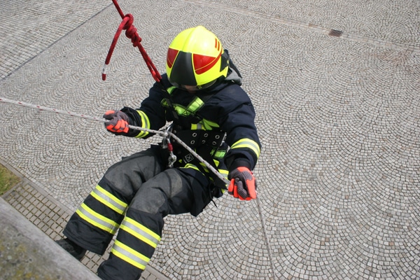 Feuerwehr-Haltegurt: Immer nötig?