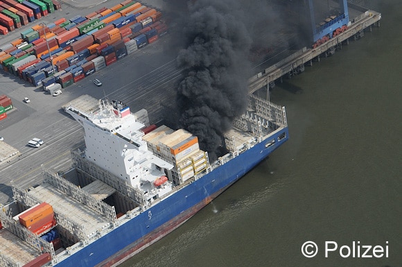 Luftaufnahme der Brandstelle. Foto: Polizei