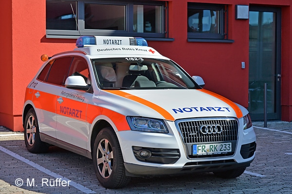 Notarzt-Einsatzfahrzeug des DRK-Rettungsdienstes in Freiburg. Foto: Michael Rüffer