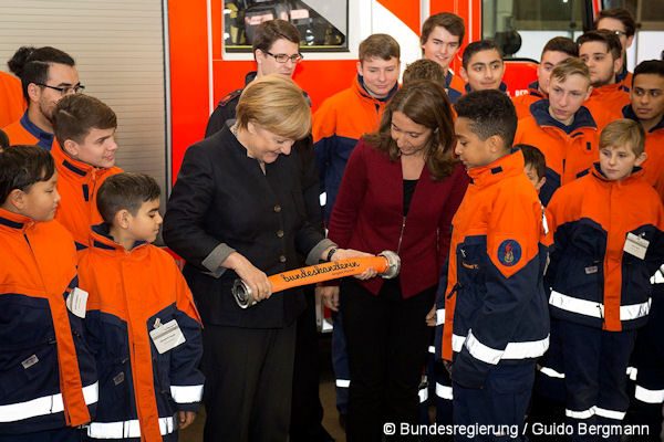 Bundeskanzlerin_Jugendfeuerwehr_Wedding_01