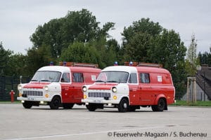 Bis vor kurzem waren diese beiden Ford Transit (TSF) bei der Feuerwehr Alsfeld noch im Einsatz. Einer ist mittlerweile außer Dienst gestellt worden. Foto: Sven Buchenau