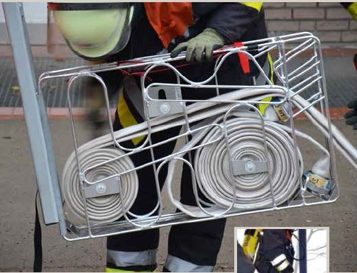 Liebling der Mannschaft, die draußen fürs Befüllen der Körbe zuständig war, ist definitiv der Schlauchwickelkorb. Binnen weniger Minuten war er wieder einsatzbereit.