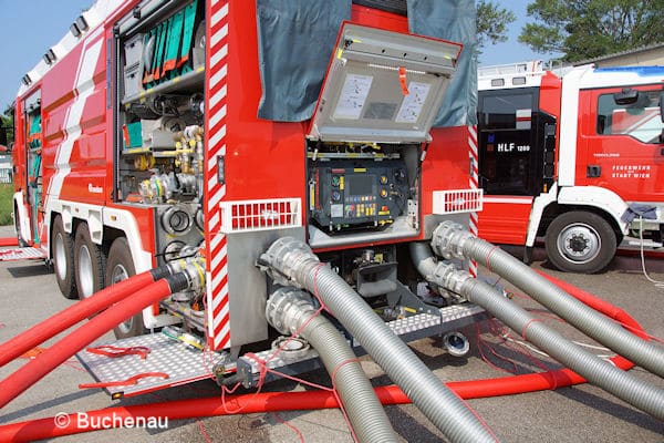 FDNY Feuerwehr Schlüsselanhänger in Neongelb aus echtem Feuerwehrschlauch.