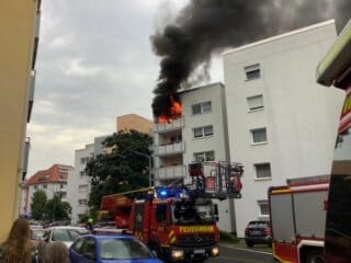 Feuer auf Balkon