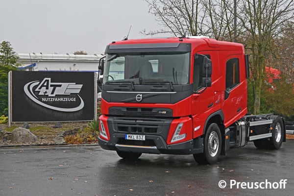 Volvo Lkw mit der neuen Crew Cab