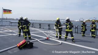 Marine Feuerwerh Warnemünde