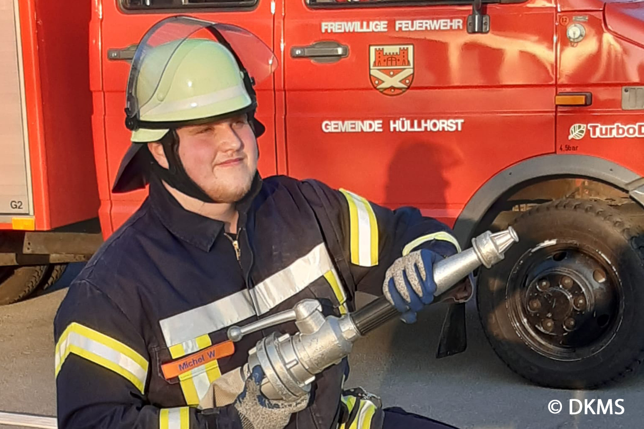 Michel Winter (19) von der Freiwilligen Feuerwehr Bröderhausen hat mit seiner Stammzellspende einer Blutkrebspatientin Hoffnung geschenkt.