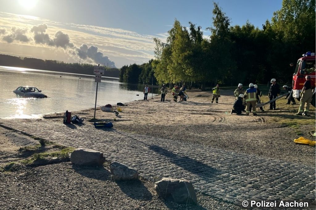 Pkw im Blausteinsee