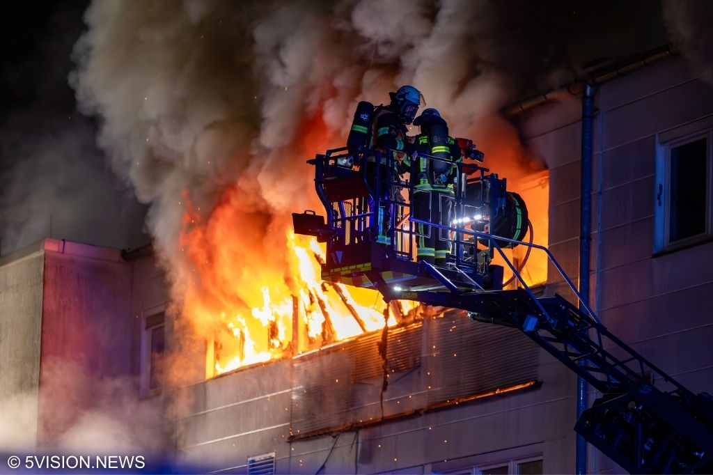 Brandbekämpfung über Drehleiter