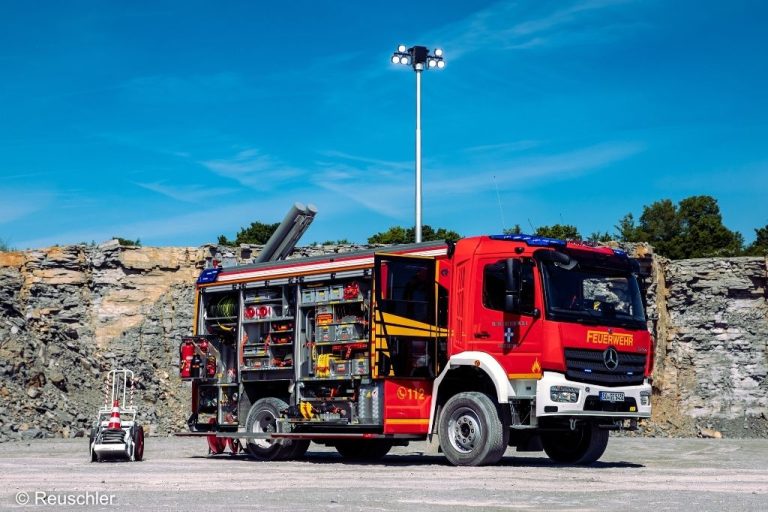 Rosenbauer liefert HLF 20 an FF Geseke | Fahrzeugvorstellung