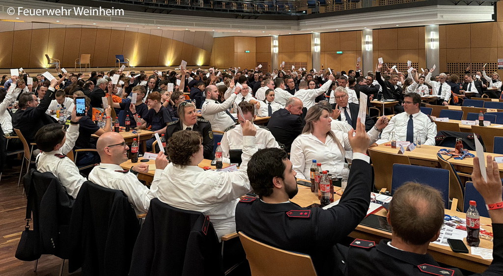 Zum wiederholten Mal fand die Delegiertenversammlung der JF Baden-Württemberg in Weinheim statt. Viele Beschlüsse wurden gefasst, um die Arbeit der JF im Land zu verbessern und zu optimieren. Foto: Feuerwehr Weinheim