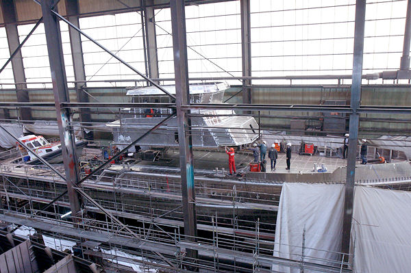 Ein neuer Seenotkreuzer entsteht: Im kommenden Jahr soll das Schiff für Einsätze in der Ostsee bereit stehen. Foto: DGzRS Ein neuer Seenotkreuzer entsteht: Im kommenden Jahr soll das Schiff für Einsätze in der Ostsee bereit stehen. Foto: DGzRS