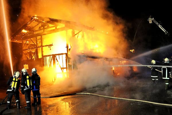 Vollbrand in Zell am Ziller. Foto: Patrick Taxacher/Öffentlichkeitsarbeit Abschnitt Zell