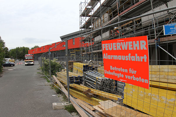 Am Neubau der Feuerwache 1 der Feuerwehr Dortmund konnte Richtfest gefeiert werden. Foto: Jörg Prochnow