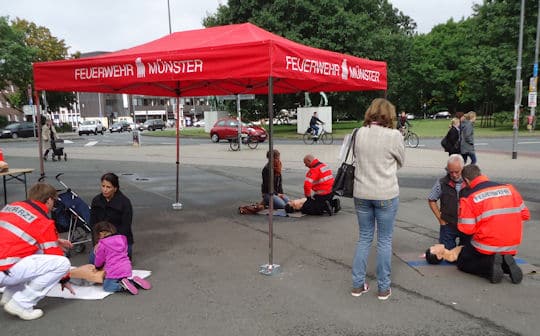 Die Feuerwehr Münster bildete über 300 Personen in Reanimation aus. Foto: Feuerwehr Die Feuerwehr Münster bildete über 300 Personen in Reanimation aus. Foto: Feuerwehr