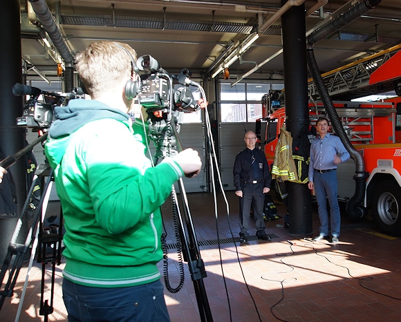 Aufwändige Dreharbeiten für den Ratgeber von Gore und dem Feuerwehr-Magazin in Hamburg. Foto: Hegemann