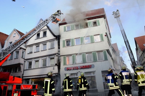 Ein Feuer zerstörte mehrere Häuser in der historischen Altstadt von Esslingen. Foto: 7aktuell.de