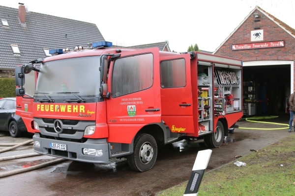 Brand-Feuerwehrhaus-08-02-2015