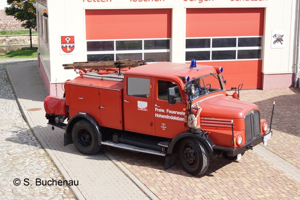TLF_Einsatzfahrzeug_Oldtimer_Feuerwehrfahrzeug