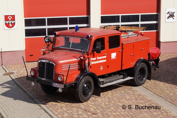 TLF_Feuerwehrfahrzeug_Oldtimer_Einsatzfahrzeug