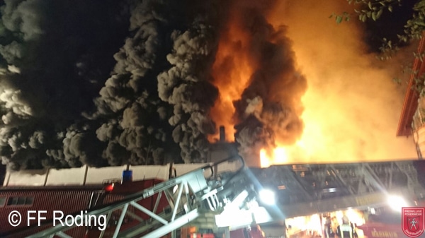 FF_Roding_Großbrand
