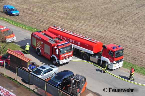 Vermutlich mit einem Tankvolumen von 26.000 Liter Wasser ist das in Cloppenburg stationierte GTLF vermutlich das größte Tanklöschfahrzeug in Deutschland. Foto: Feuerwehr